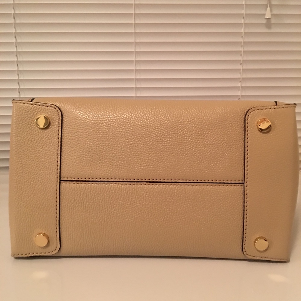 Michael Kors - Last one! - Picture 4 of 7